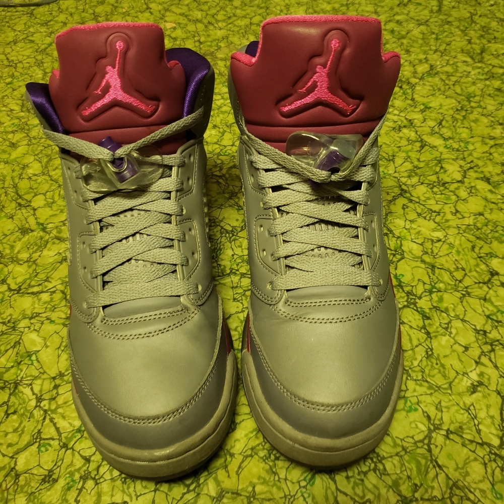 Women 8 (Men 6Y) Cement Grey Pink Jordan Retro 5